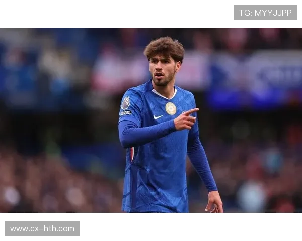 沙尔克04—乌德斯门前抢点力压防守得手